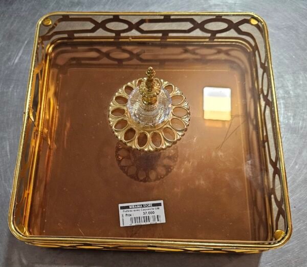 طبق بغطاء زجاجي حجم كبير